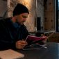 DJ vergelijkt verschillende Nederlandse winkels voor DJ-gear