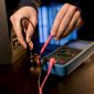 Multimeter meet speakeraansluiting